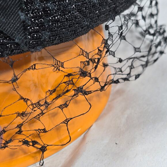 Valerie Modes 1950s Black Pillbox Hat with Veil Vintage Fascinator - Picture 9 of 12